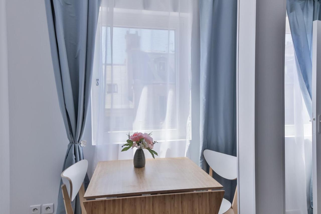 Beautiful Flat Next To Saint Lazare Opera Apartment Paris Exterior photo